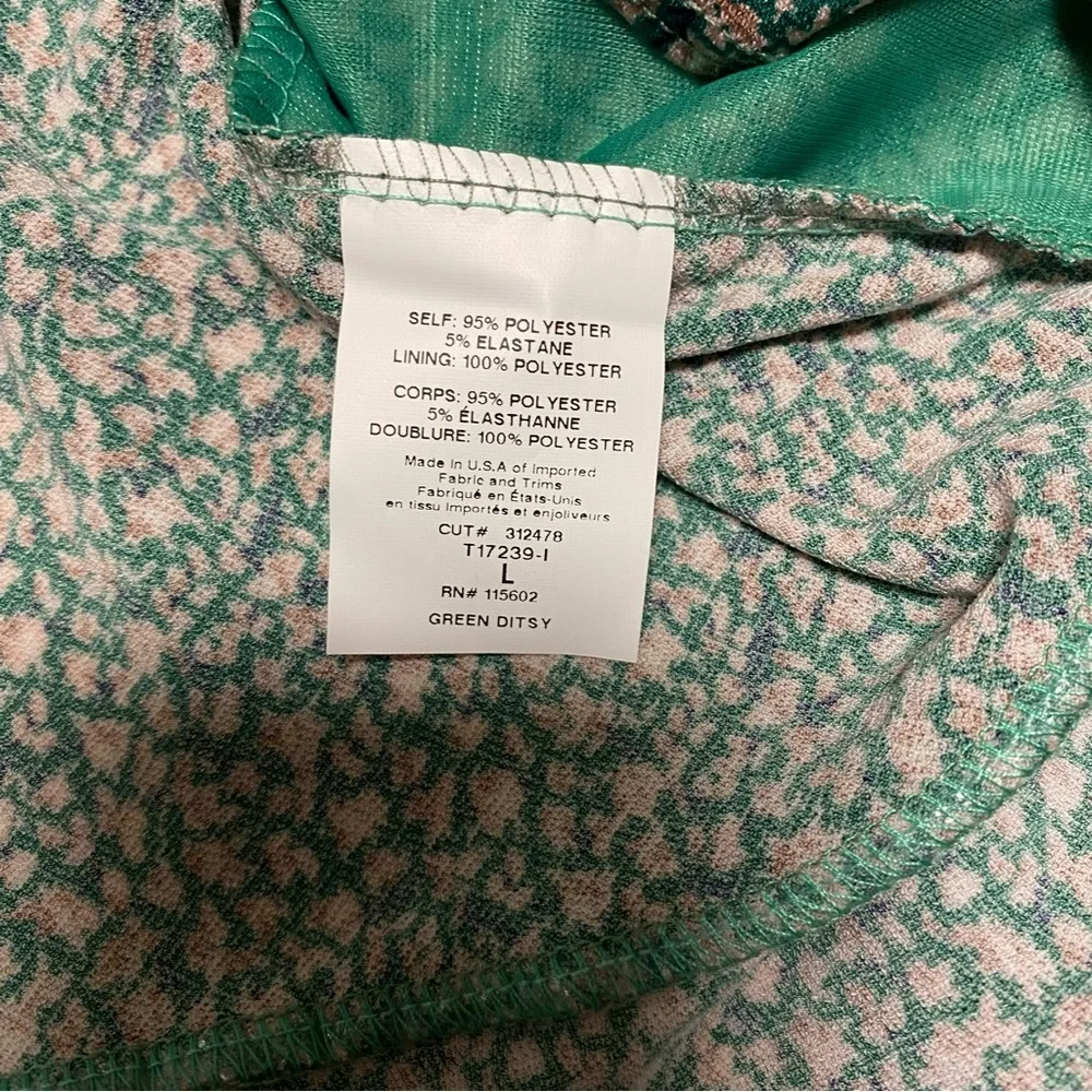 Lush Green Floral Print Tie-Front Crop Top Size L - Picture 6 of 6